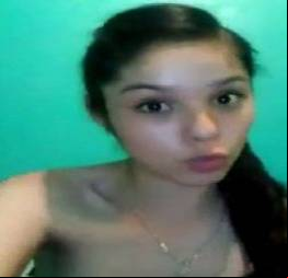 Novinha baixinha mais com unovinha baixinha mais com uma bucetona linda se mastu