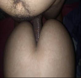 Comendo o cuzinho de minha esposa